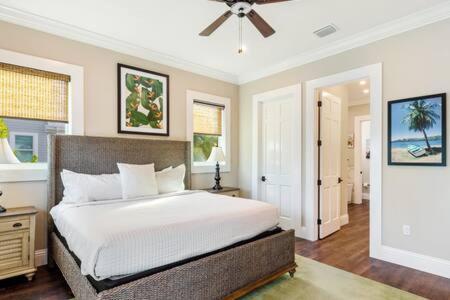 Capmar House -Huge Home & Pool Stock Island Bagian luar foto